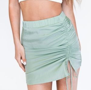 Princess Polly | NWT Alex Ruched Mini Skirt Green Size 2